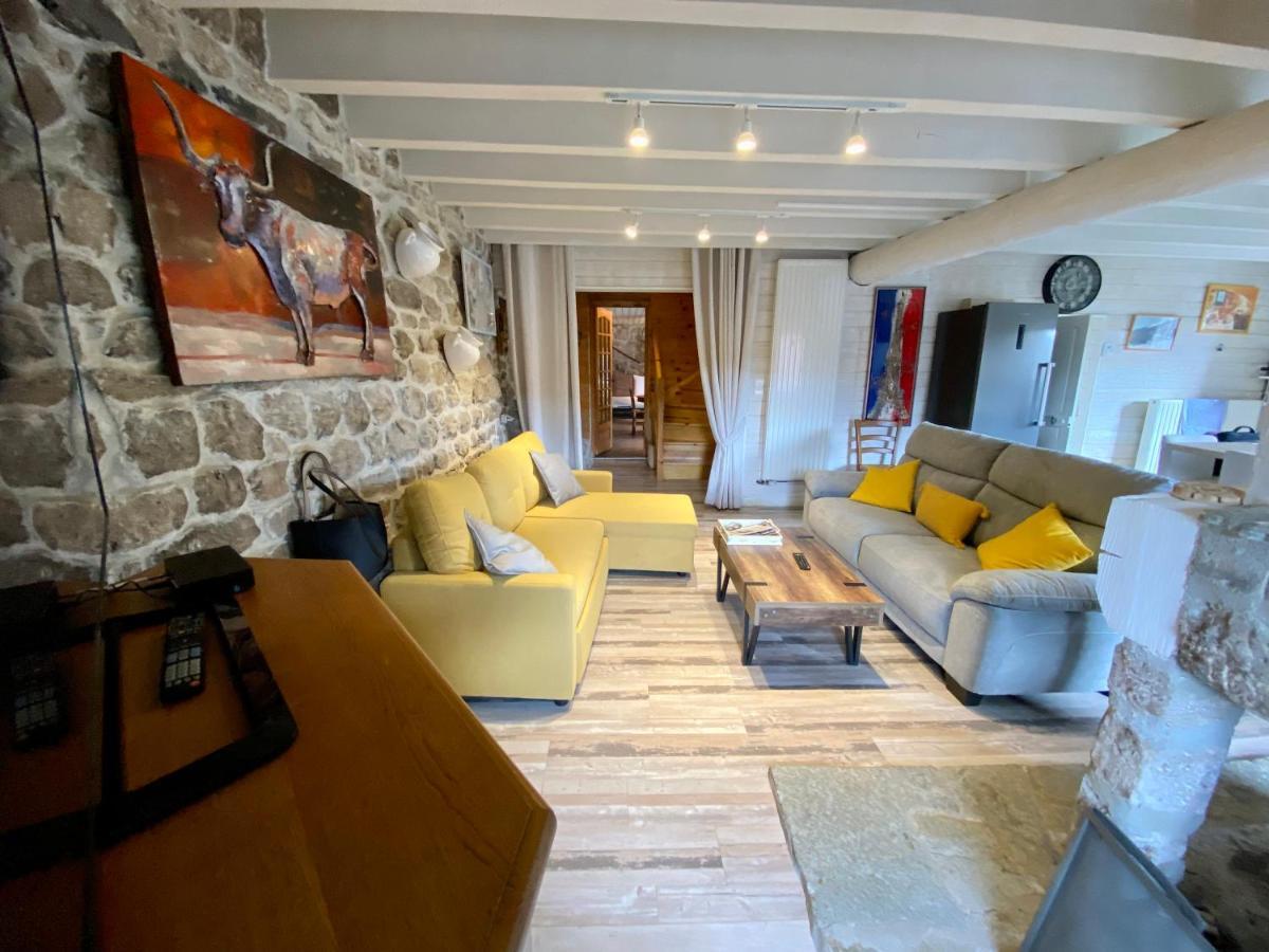 Gite De Groupe 160M2, 15P, Salle De Reception, Jardin, Terrasse Mazan-l'Abbaye Exteriér fotografie