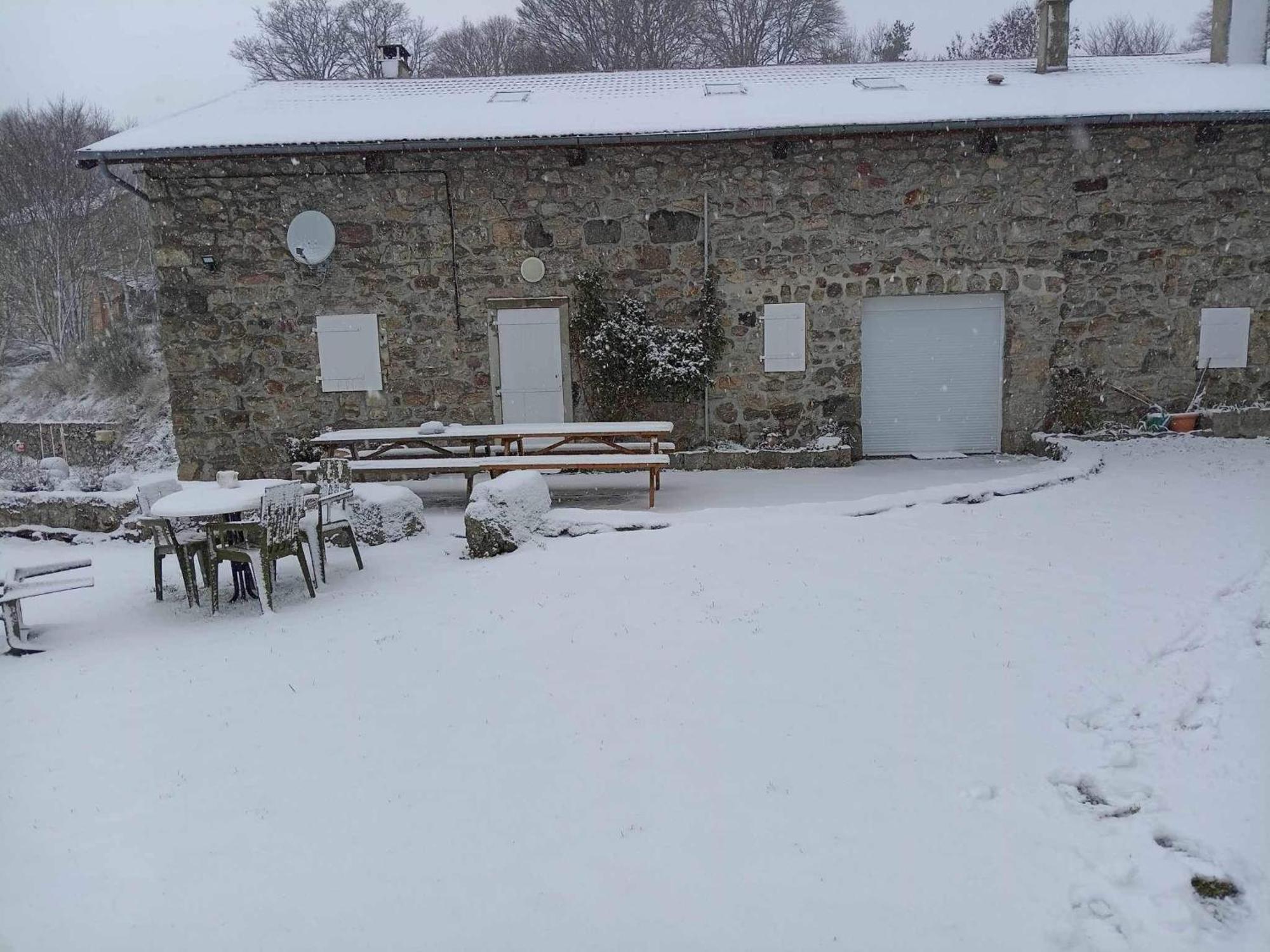 Gite De Groupe 160M2, 15P, Salle De Reception, Jardin, Terrasse Mazan-l'Abbaye Exteriér fotografie